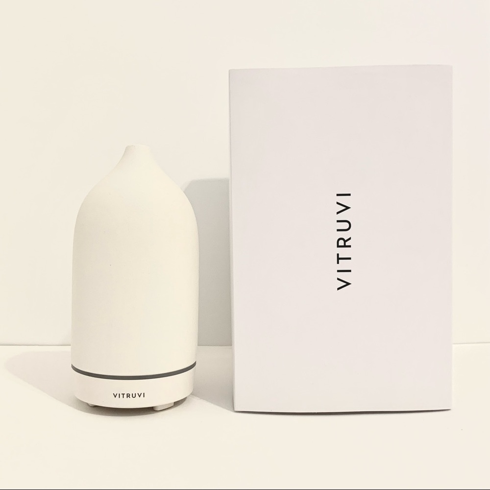 Vitruvi Stone Diffuser in White